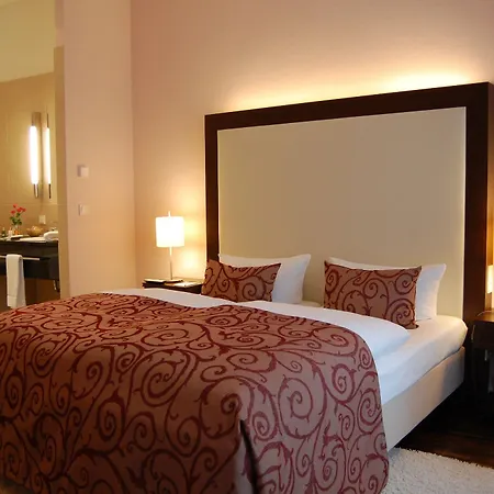 Elbresidenz An Der Therme Отель 5*