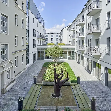 ホテル Elbresidenz An Der Therme バート・シャンダウ